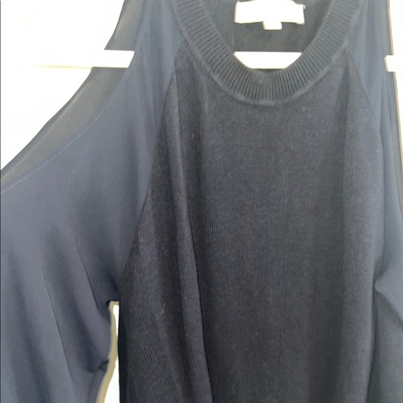 LOFT Women's navy blue cold shoulder Top - Picture 7 of 10